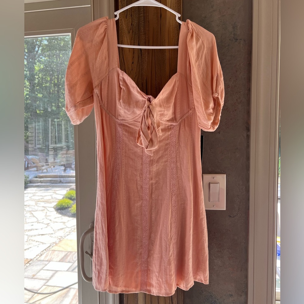 NWT Lulu’s Puff Sleeve Dress Size Medium